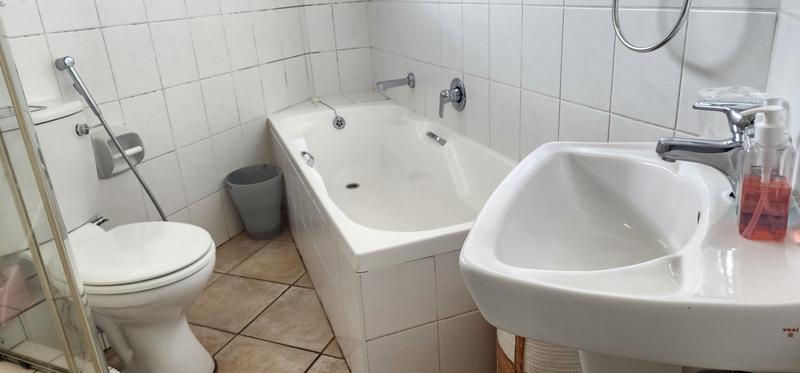 2 Bedroom Property for Sale in Milnerton Central Western Cape